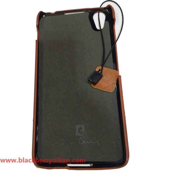 بک گارد چرمی بلک بری Dtek50